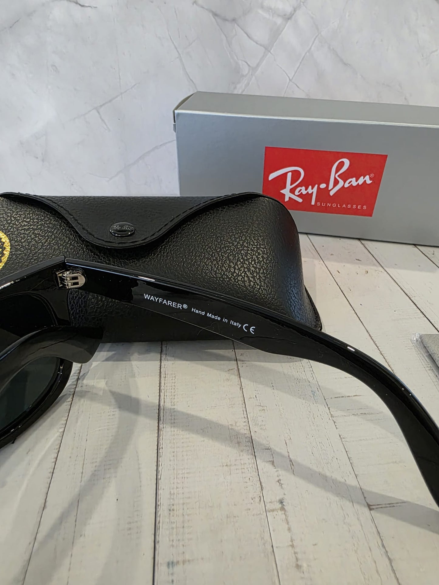 Ray-Ban Wayfarer Classic (RB2140-F)