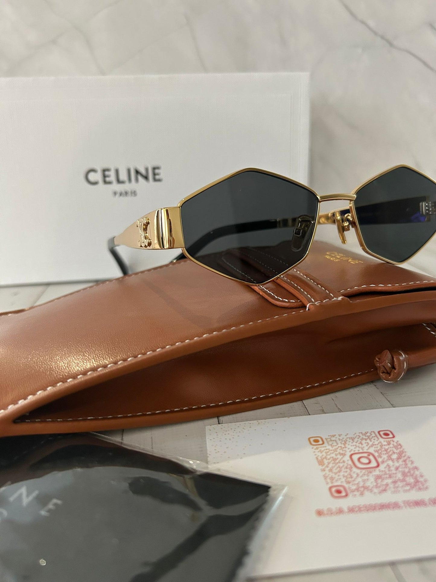 Óculos Celine Hexagonais Dourados Lente Verde Preta Premium