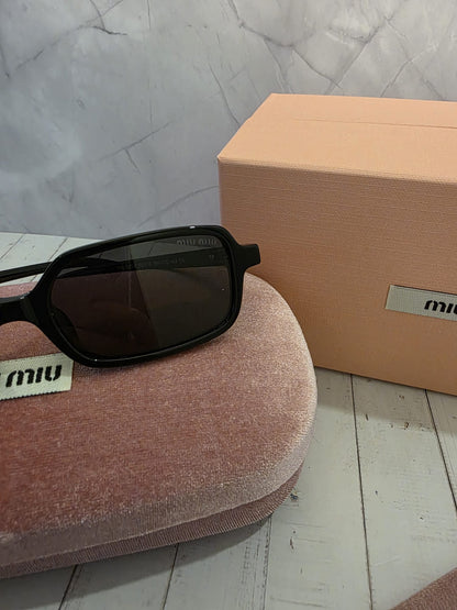 Miu Miu – Glimmer Black Edition Premium