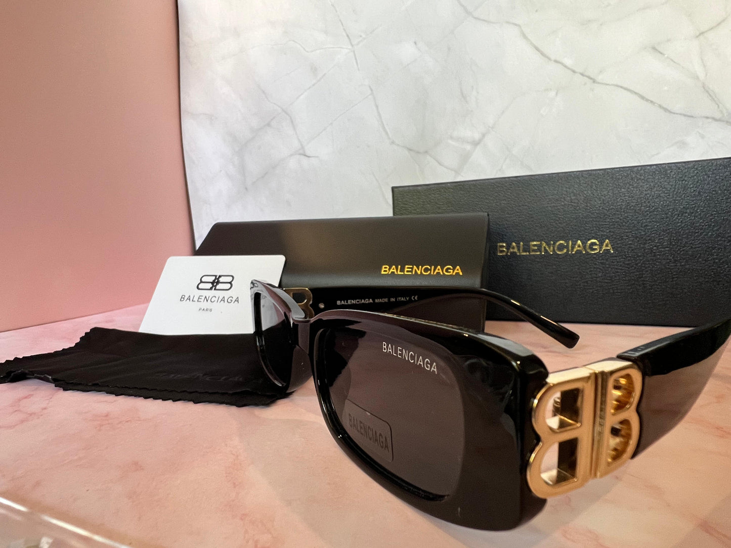 Balenciaga 🧔👩