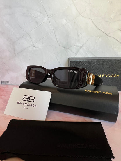 Balenciaga 🧔👩