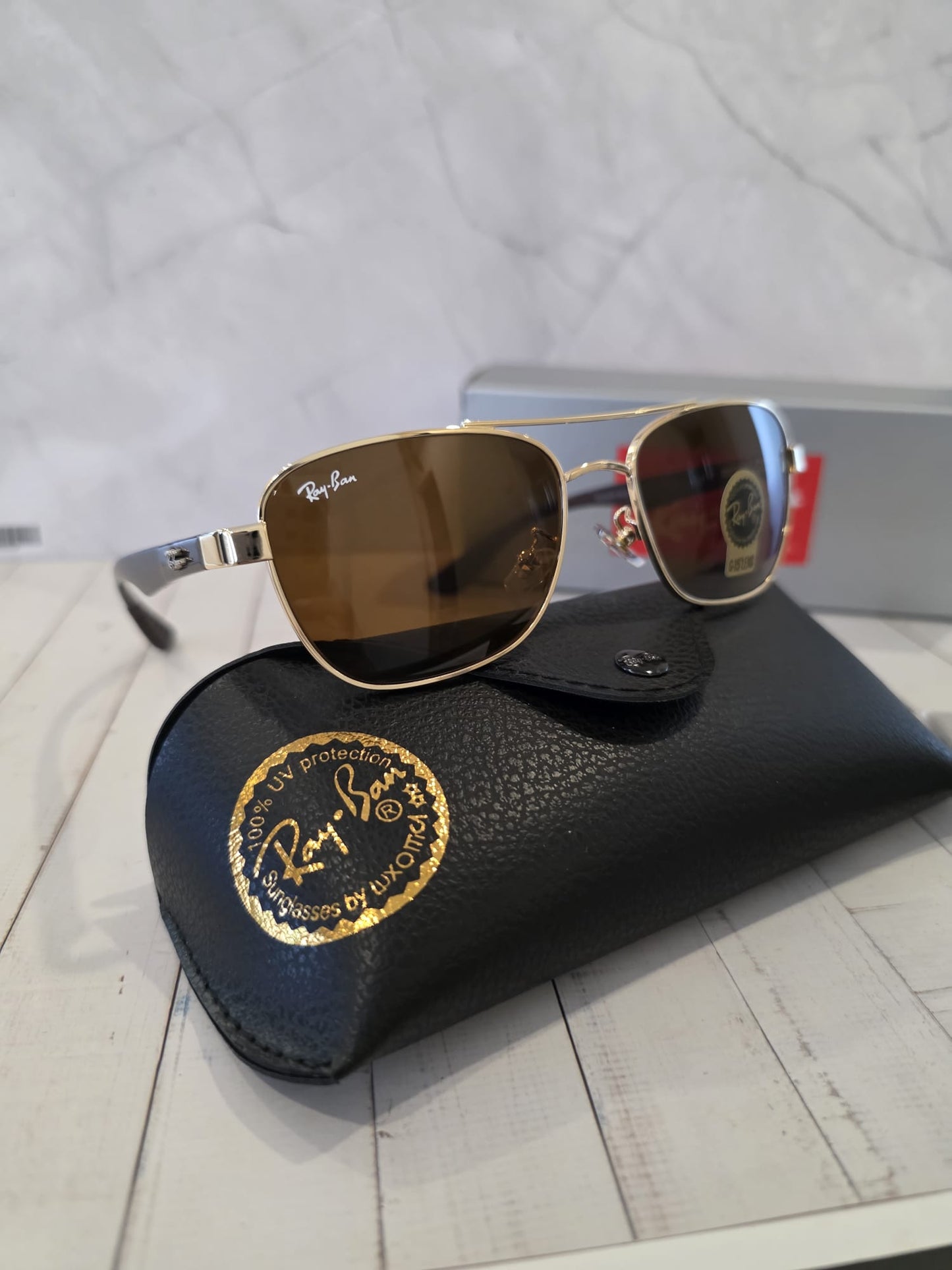 Ray-Ban RB82005 – Castanho