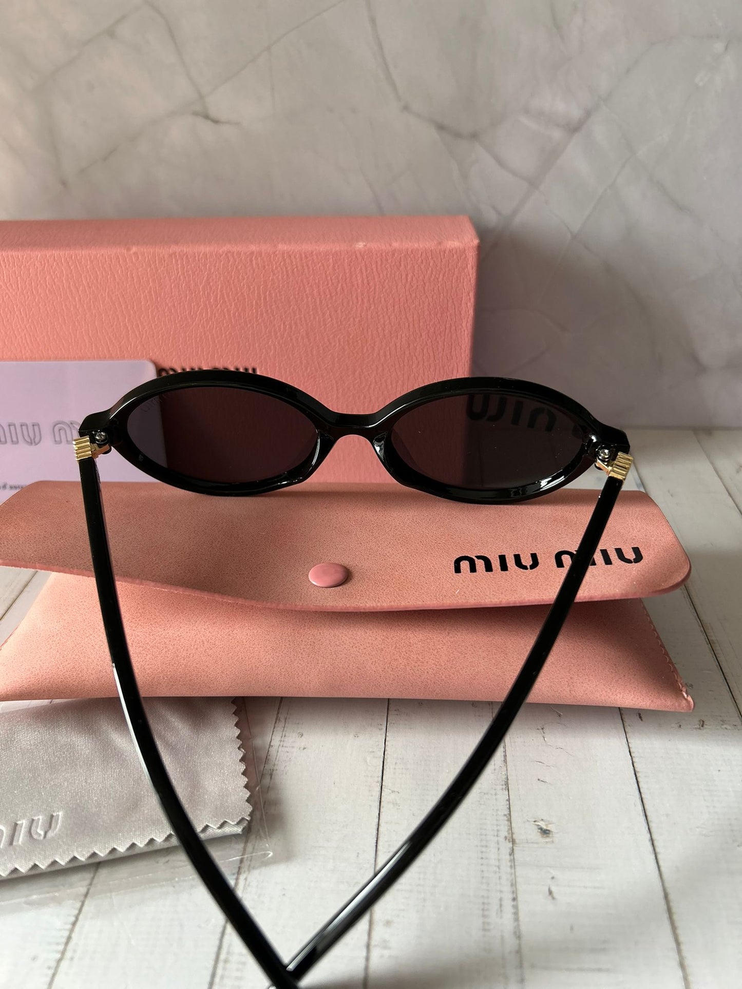 Miu Miu Preto👩
